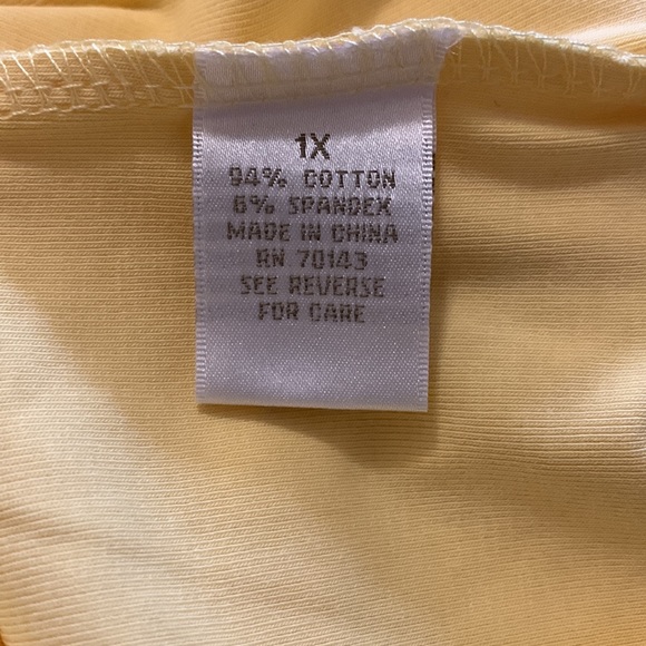 Preswick & Moore Short Sleeve Top - Picture 4 of 5